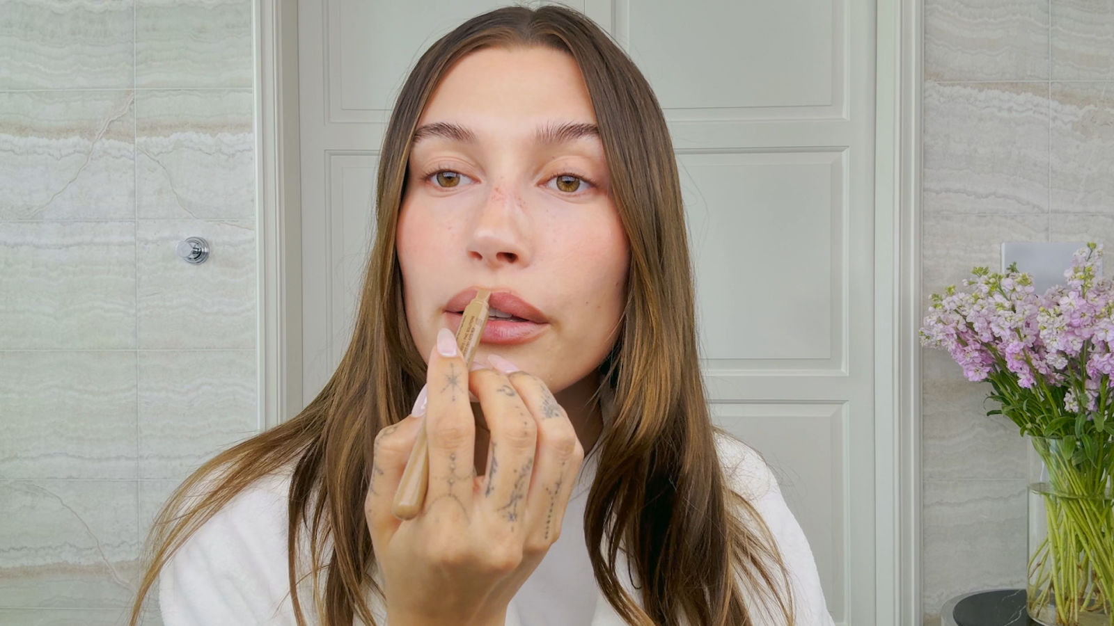 Hailey Bieber’s Streamlined Beauty Routine Is Only 8 Steps